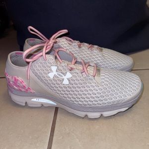 UA Speedform Sneakers “Sakura”